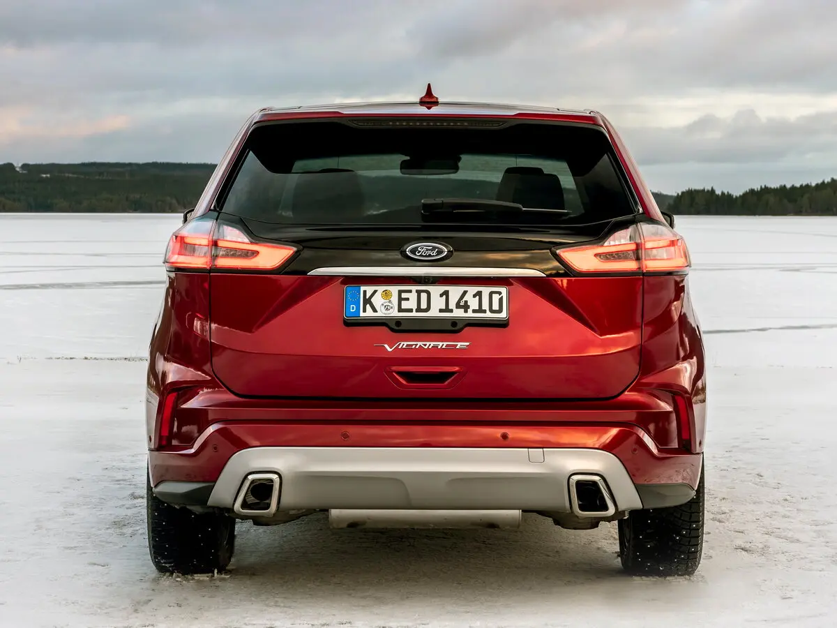 Ford Edge II Рестайлинг Внедорожник 5 дв. — photo 4