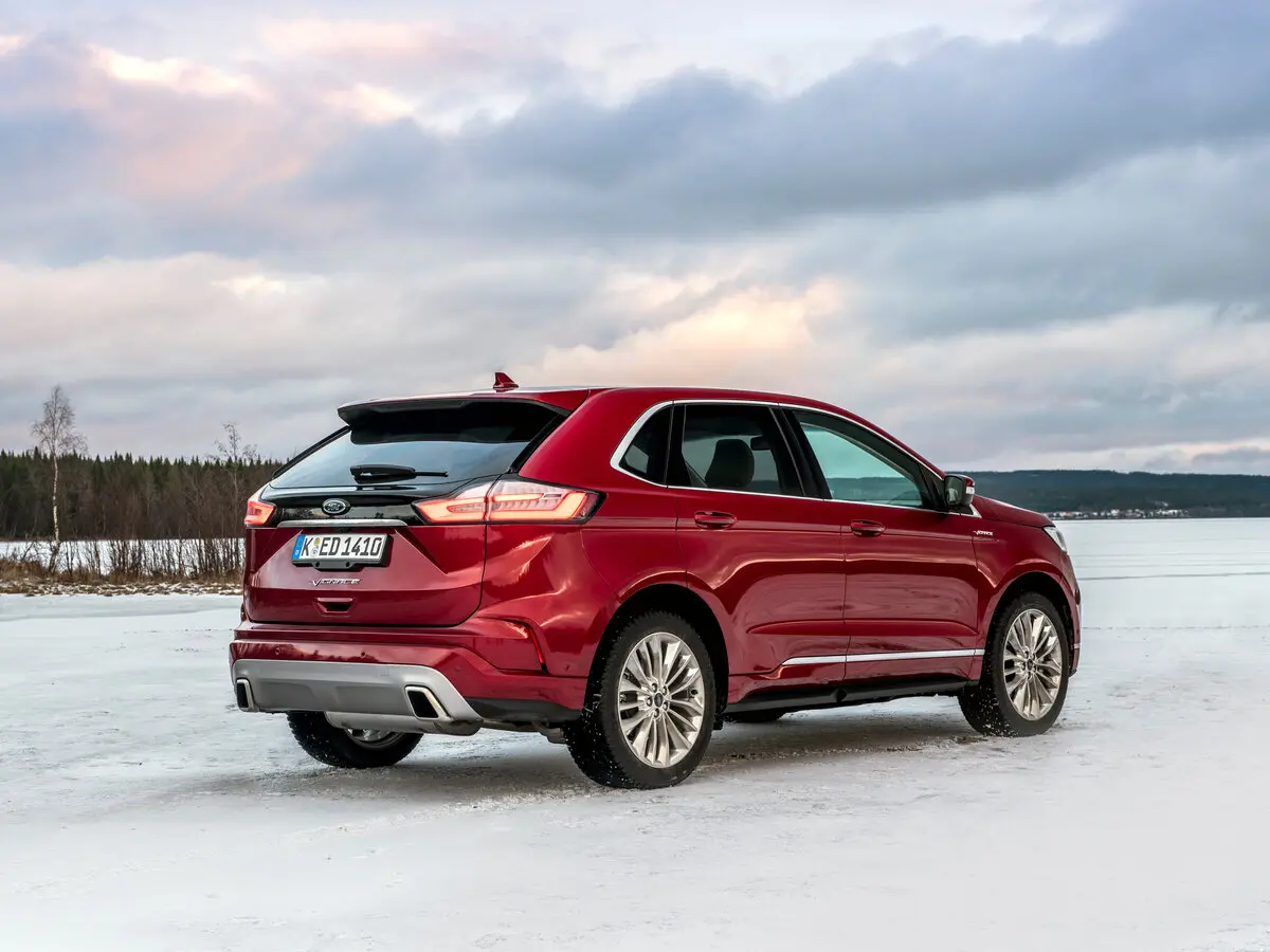 Ford Edge II Рестайлинг Внедорожник 5 дв. — photo 5