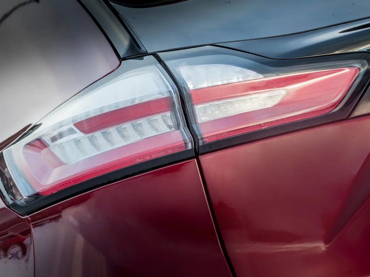 Ford Edge II Рестайлинг Внедорожник 5 дв. — photo 14