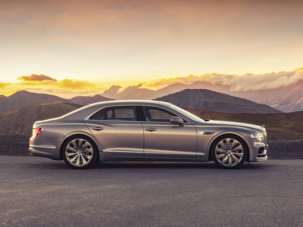 Bentley Flying Spur III Седан — фото 2