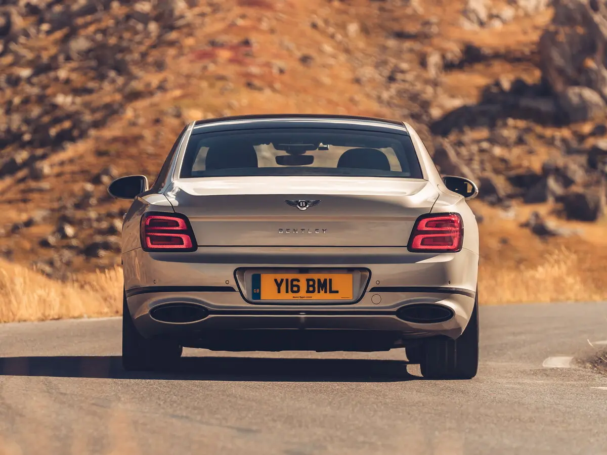 Bentley Flying Spur III Седан — сүрөт 4