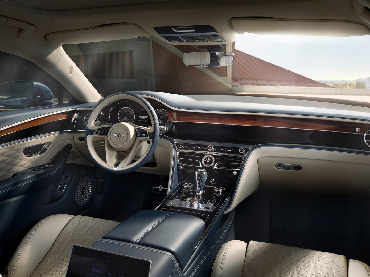 Bentley Flying Spur III Седан — фото 7
