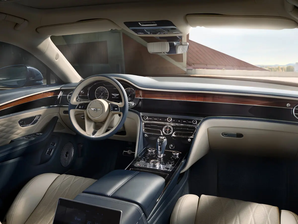 Bentley Flying Spur III Седан — сүрөт 7
