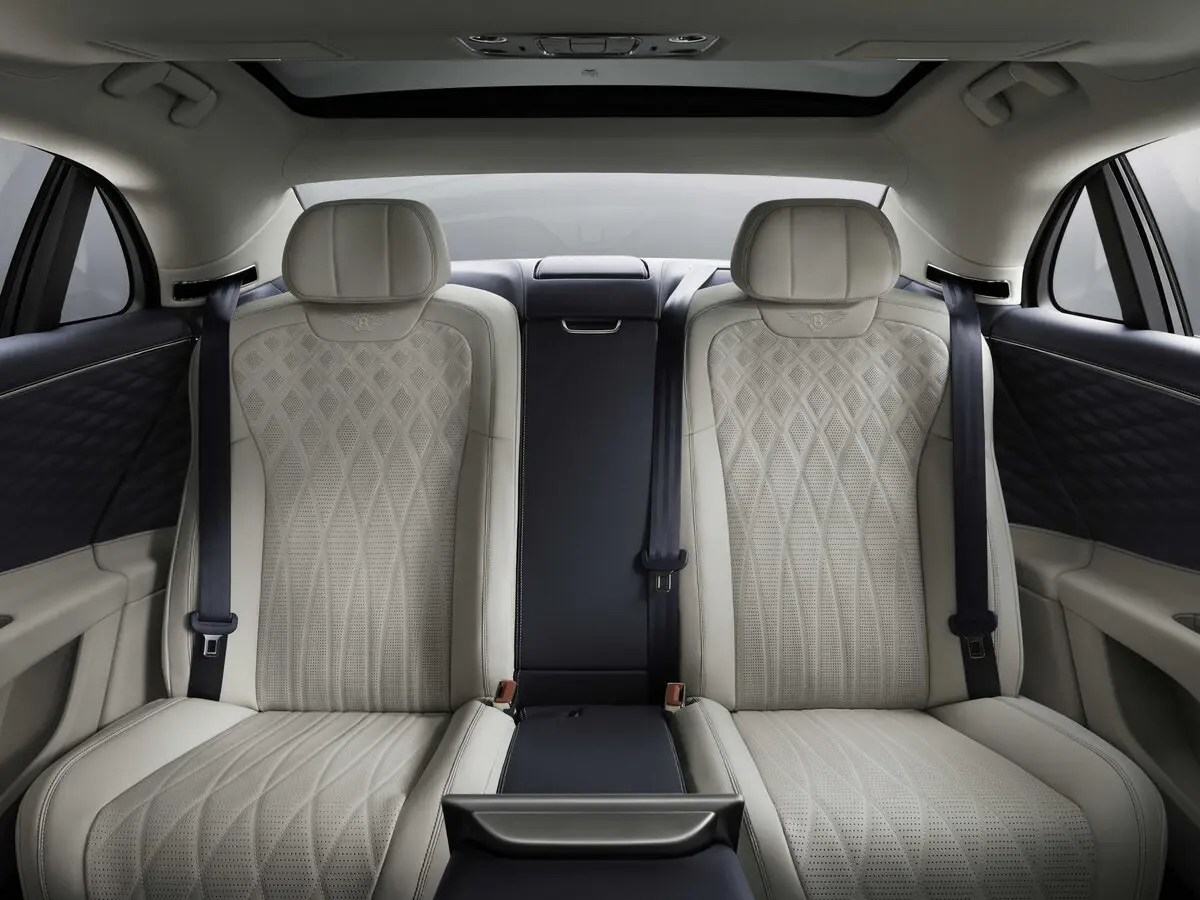 Bentley Flying Spur III Седан — сүрөт 12