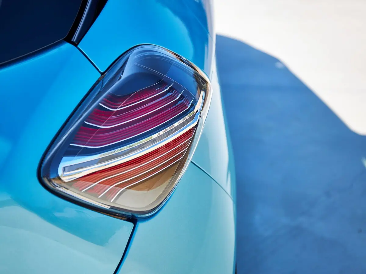 Renault ZOE I Рестайлинг Хэтчбек 5 дв. — сүрөт 13