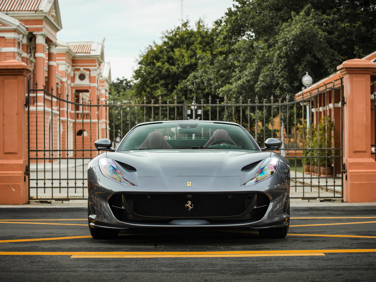 Ferrari 812 2017 – 2024 Родстер GTS — фото 3
