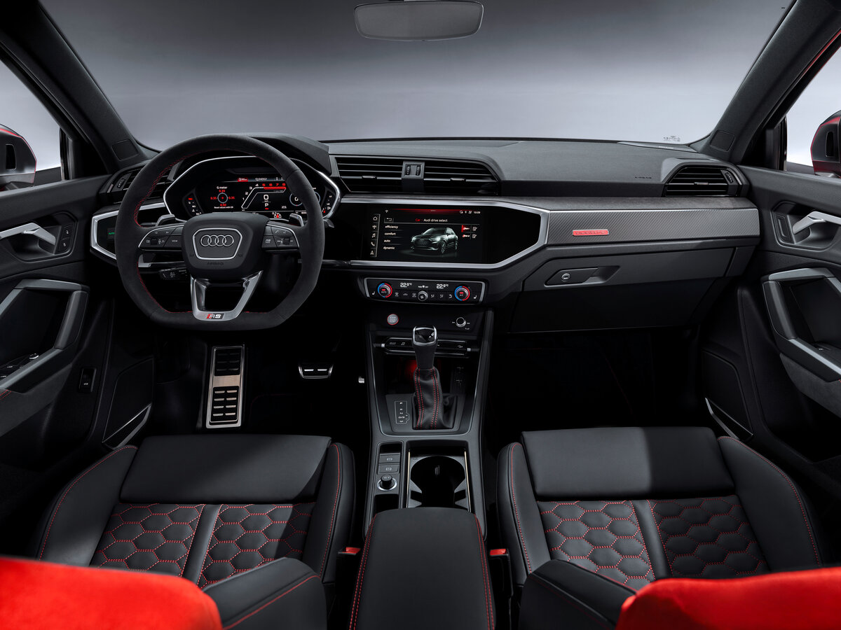 Audi RS Q3 II (F3) Внедорожник 5 дв.