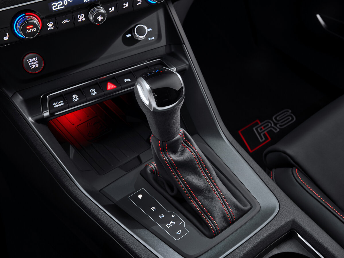Audi RS Q3 II (F3) Внедорожник 5 дв.