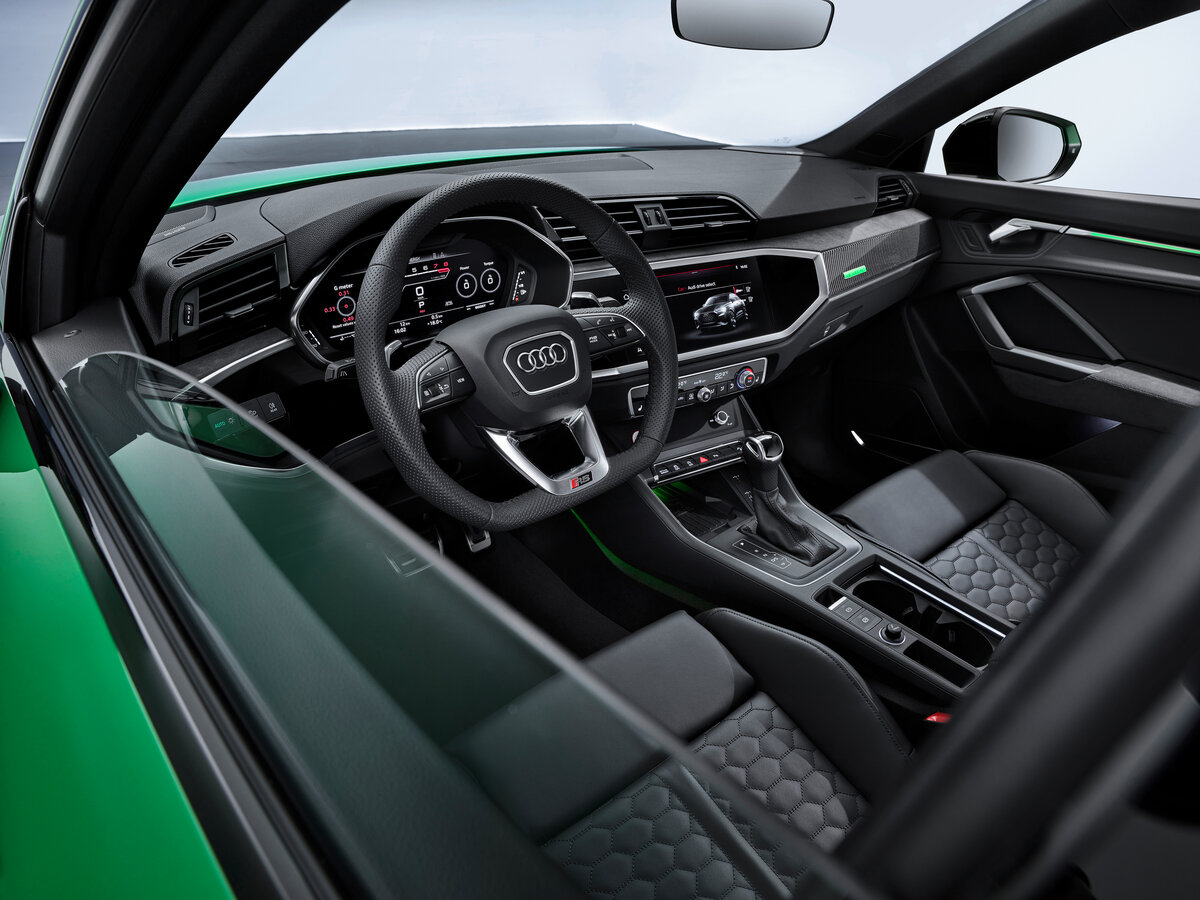 Audi RS Q3 Sportback I (F3) Внедорожник 5 дв.