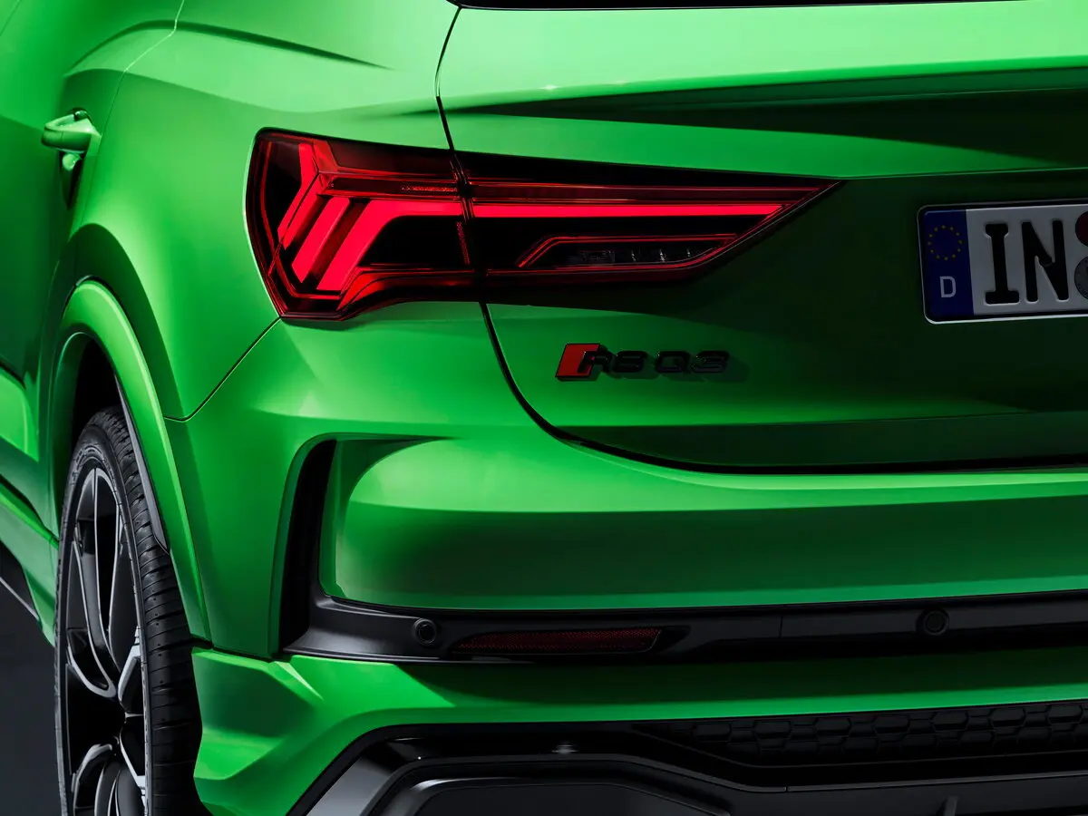 Audi RS Q3 Sportback I (F3) Внедорожник 5 дв. — сүрөт 11