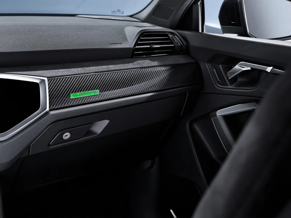 Audi RS Q3 Sportback I (F3) Внедорожник 5 дв. — сүрөт 13