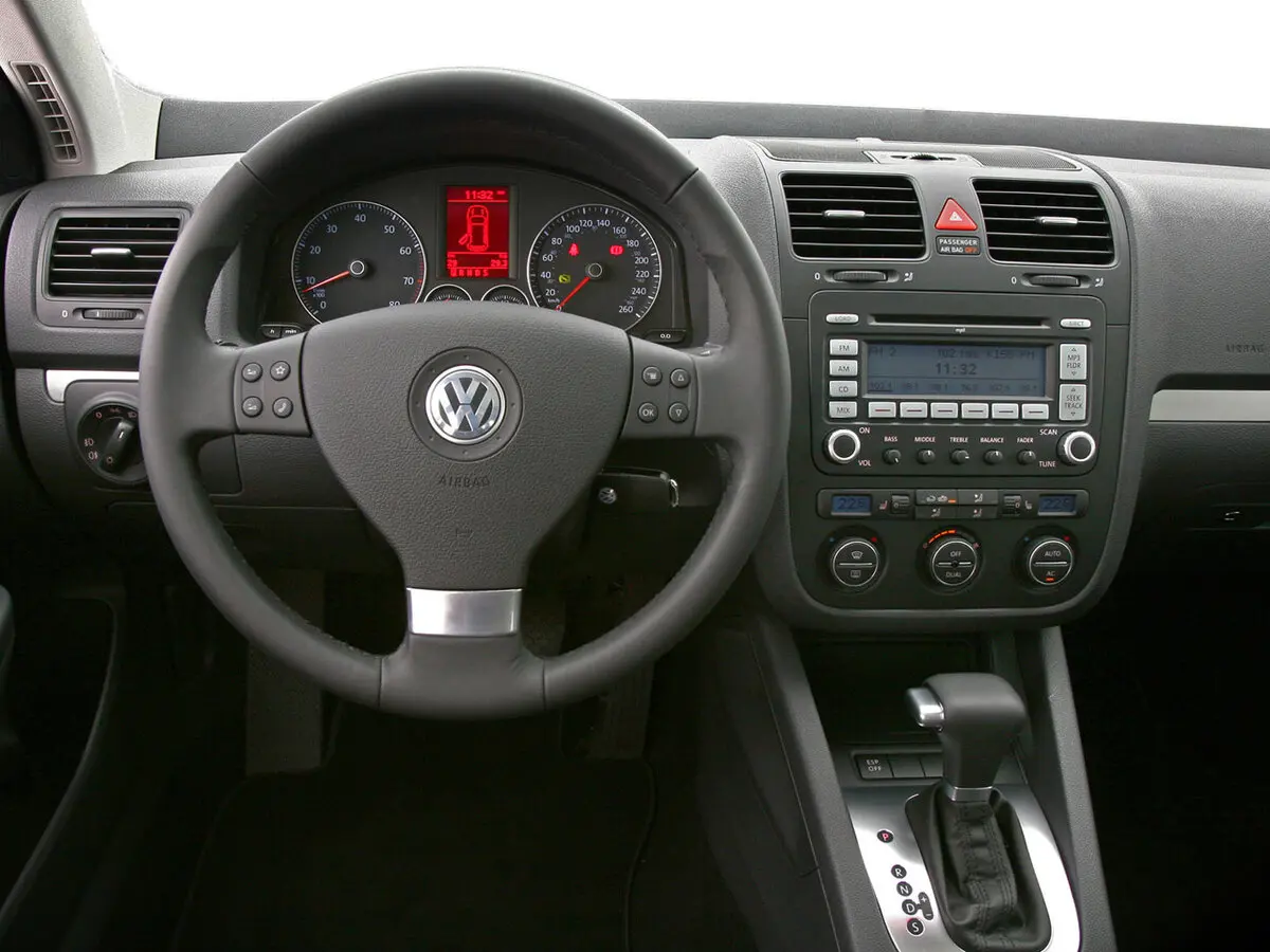 Volkswagen Jetta V Универсал 5 дв. — фото 4