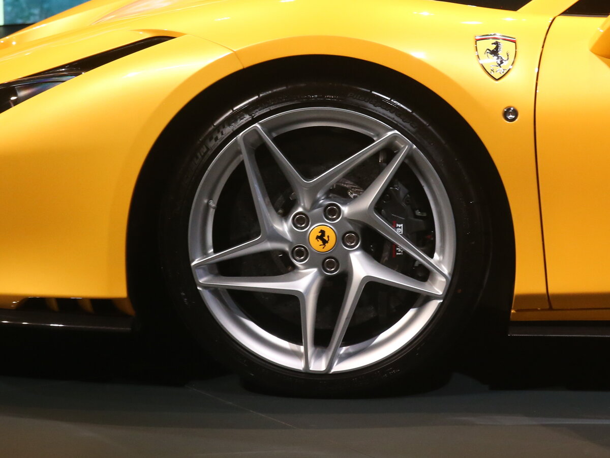 Ferrari F8 2019 – 2023 Родстер Spider — фото 14