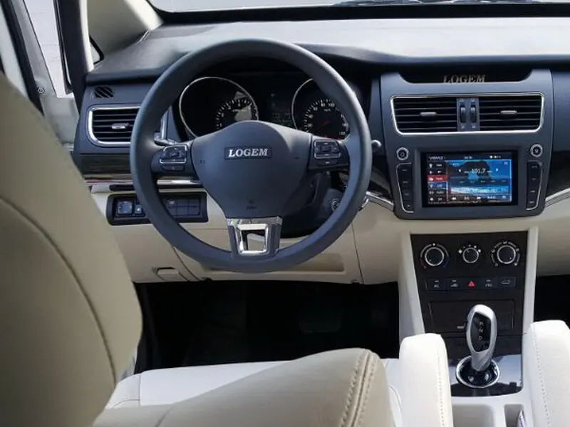 Logem EC30 2018 – 2020 Минивэн — 照片 3
