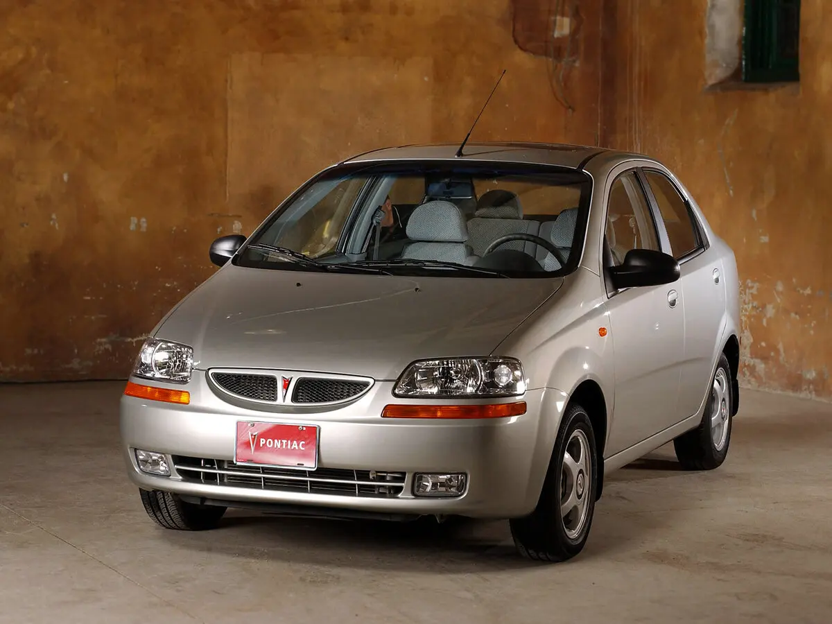 Pontiac Wave T200 Седан — сүрөт 2