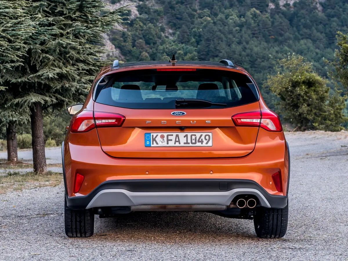 Ford Focus IV Хэтчбек 5 дв. Active — фото 4