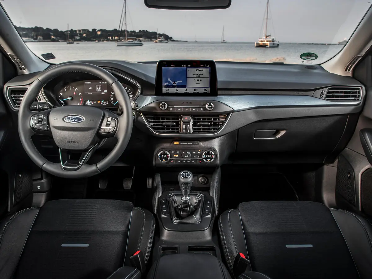 Ford Focus IV Хэтчбек 5 дв. Active — фото 6