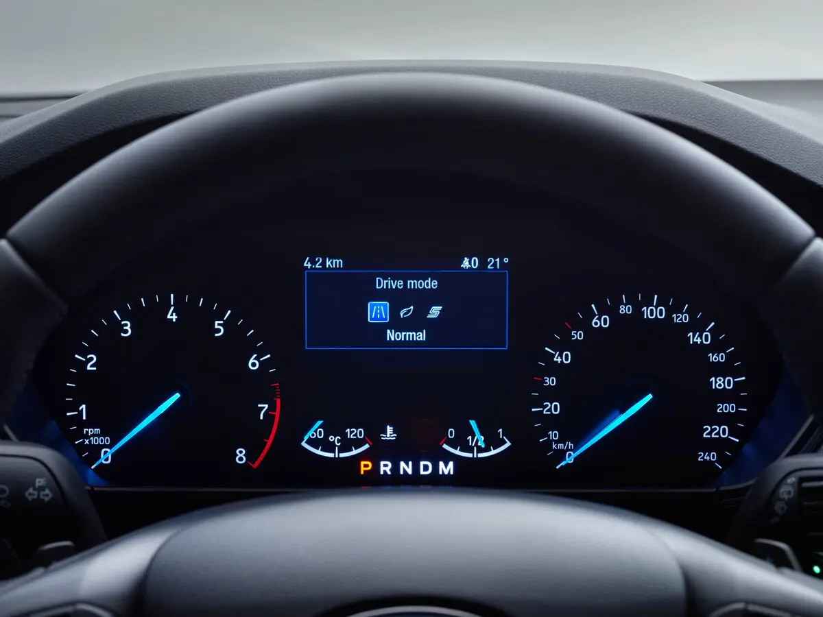 Ford Focus IV Хэтчбек 5 дв. Active — фото 9