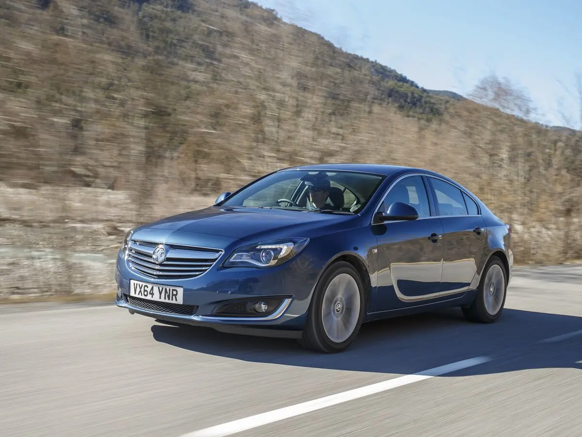 Vauxhall Insignia I Рестайлинг Лифтбек