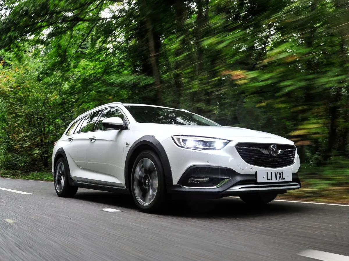 Vauxhall Insignia II Универсал 5 дв. Country Tourer