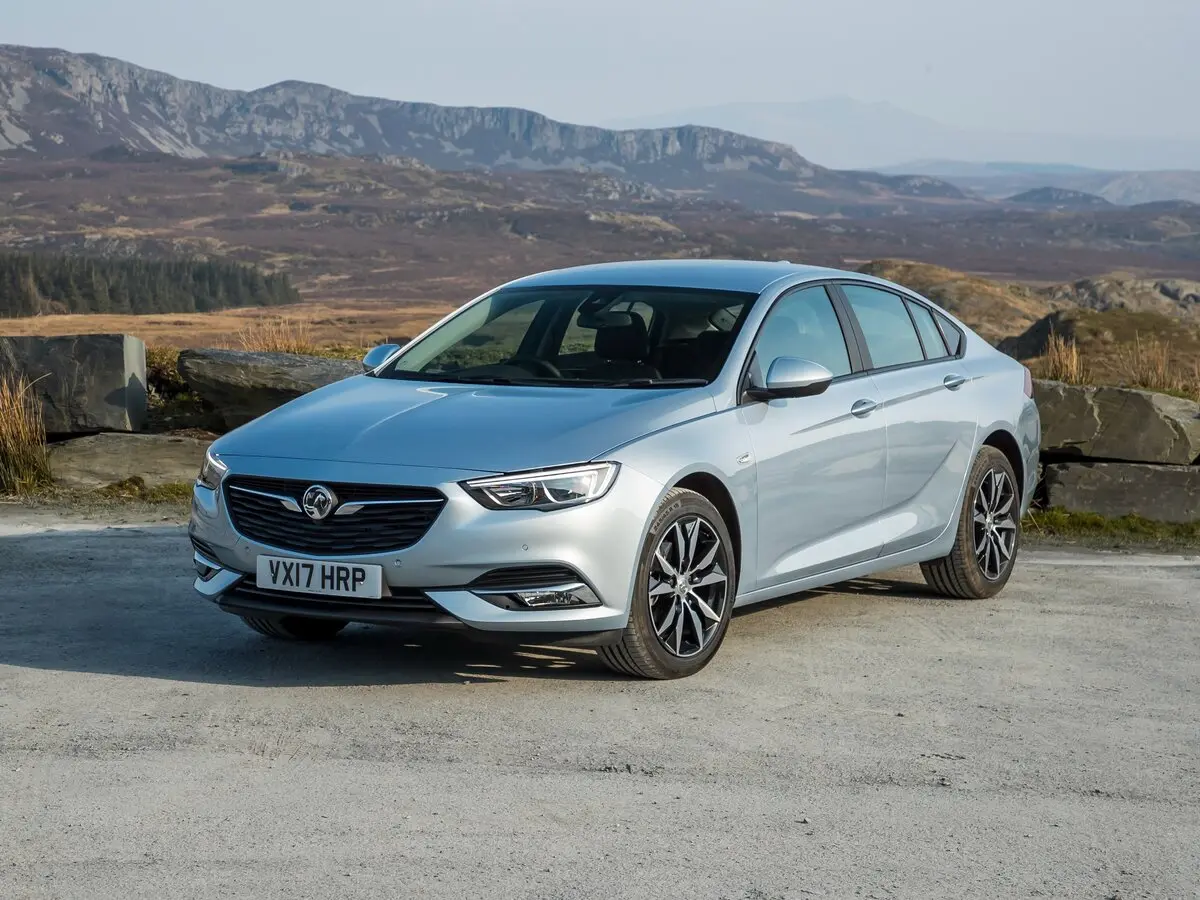 Vauxhall Insignia II Лифтбек