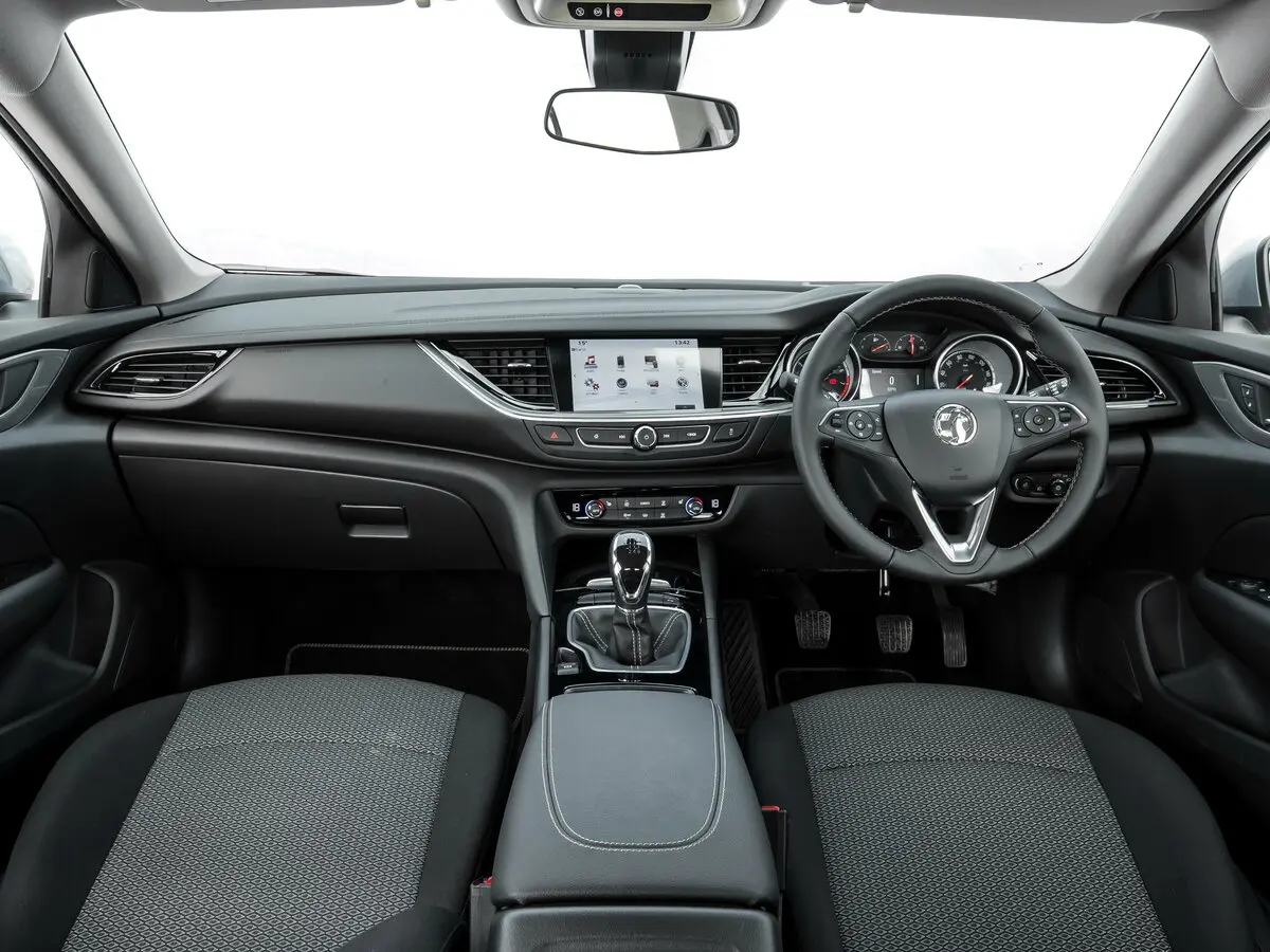 Vauxhall Insignia II Лифтбек — 照片 6