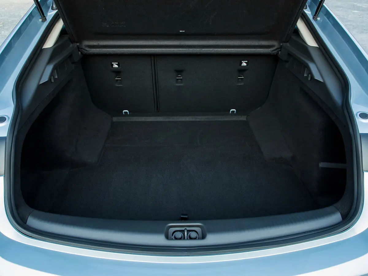 Vauxhall Insignia II Лифтбек — 照片 12