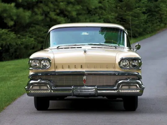 Oldsmobile Eighty-Eight III Седан — 照片 3