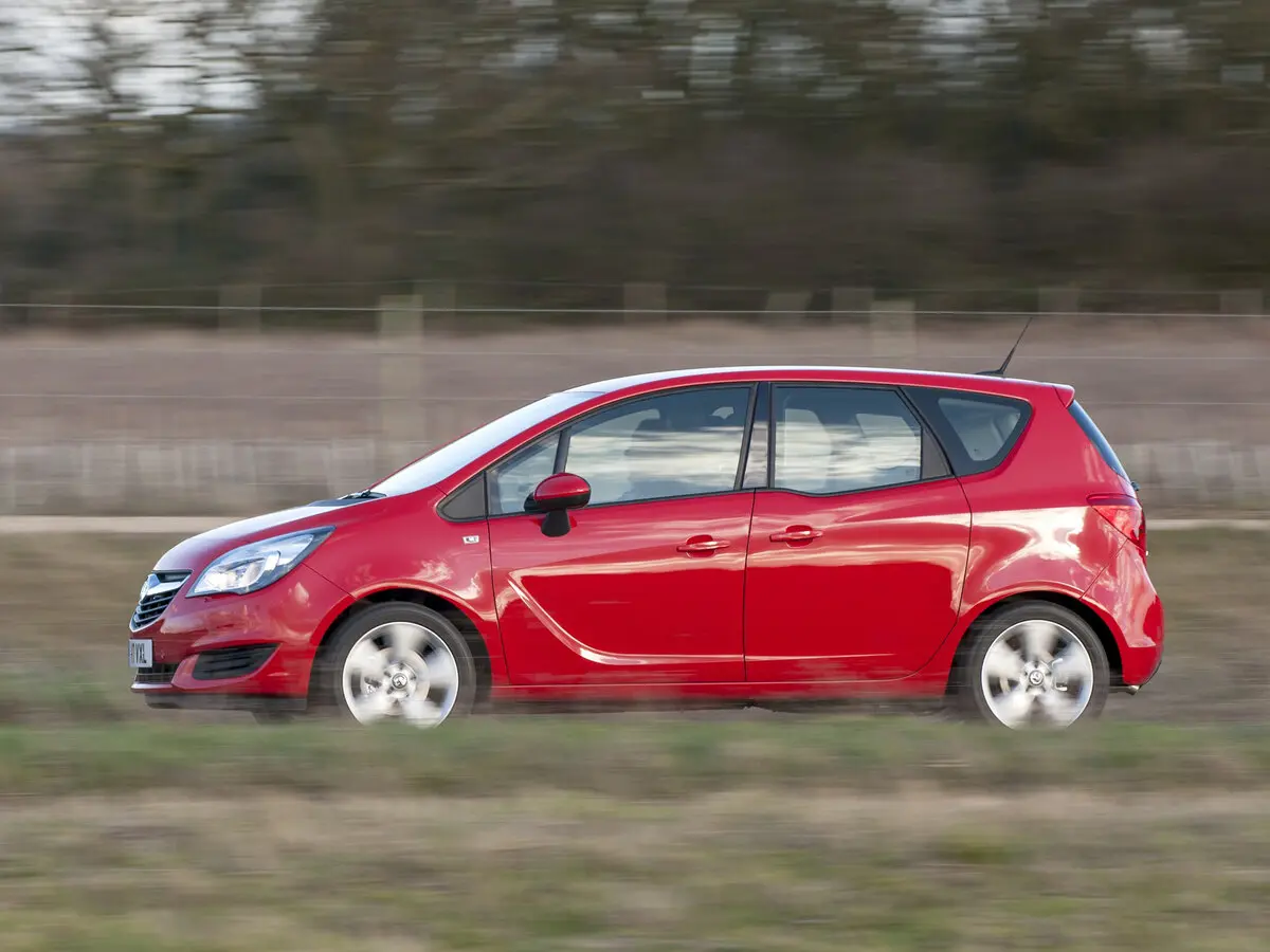 Vauxhall Meriva B Рестайлинг Компактвэн — 照片 2