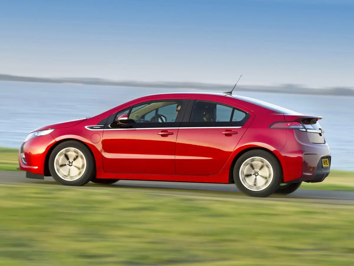 Vauxhall Ampera I Хэтчбек 5 дв. — photo 2