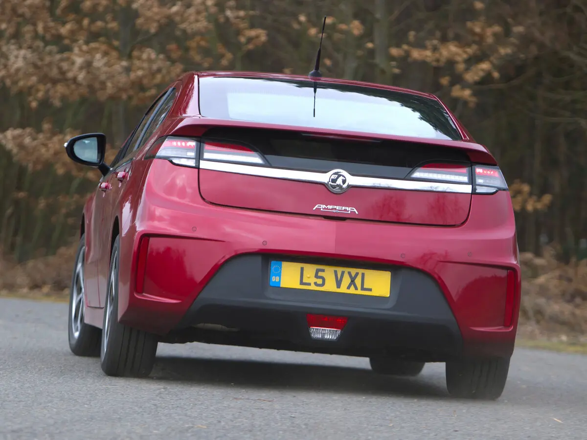 Vauxhall Ampera I Хэтчбек 5 дв. — photo 4