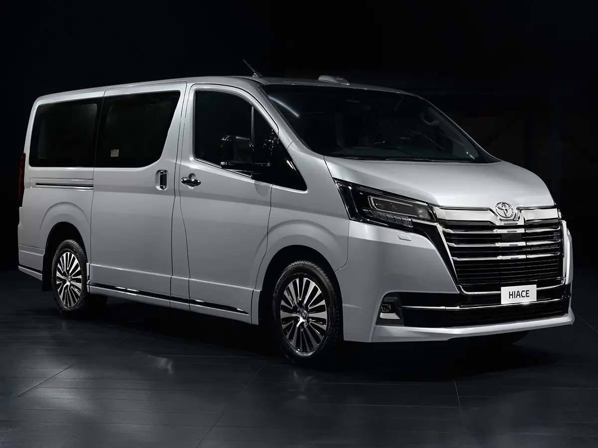 Toyota HiAce H300 Минивэн