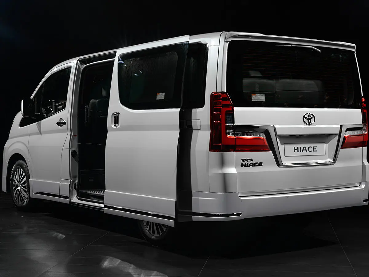Toyota HiAce H300 Минивэн — сүрөт 4