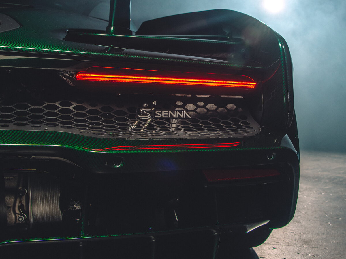 McLaren Senna 2018 – 2019 Купе — фото 12