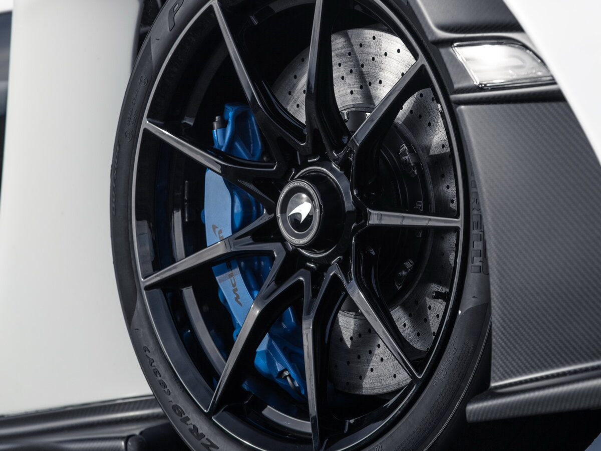 McLaren Senna 2018 – 2019 Купе — фото 15