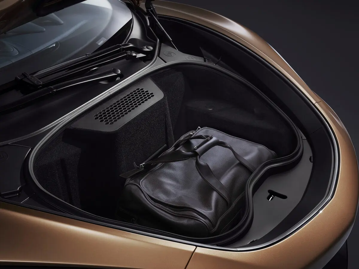 McLaren GT 2019 – 2023 Купе — 照片 11