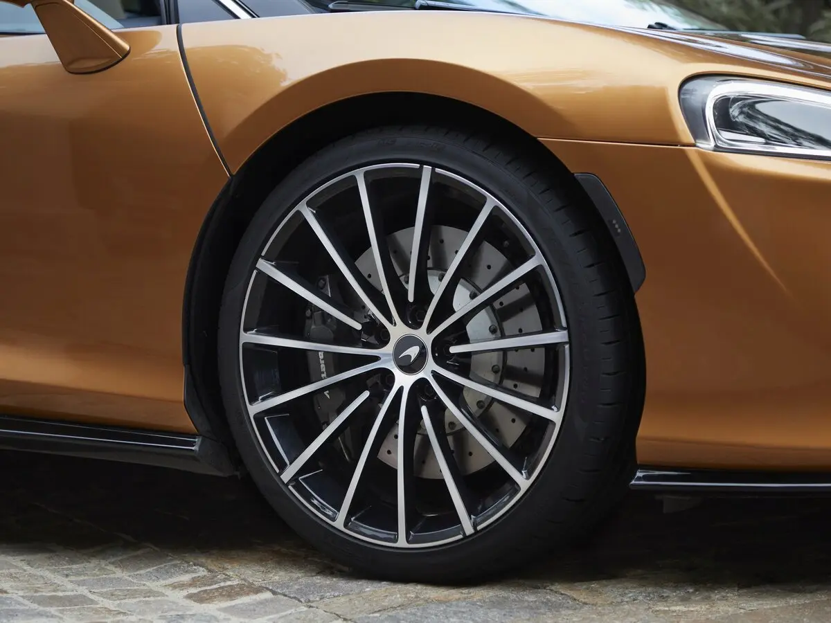 McLaren GT 2019 – 2023 Купе — 照片 16