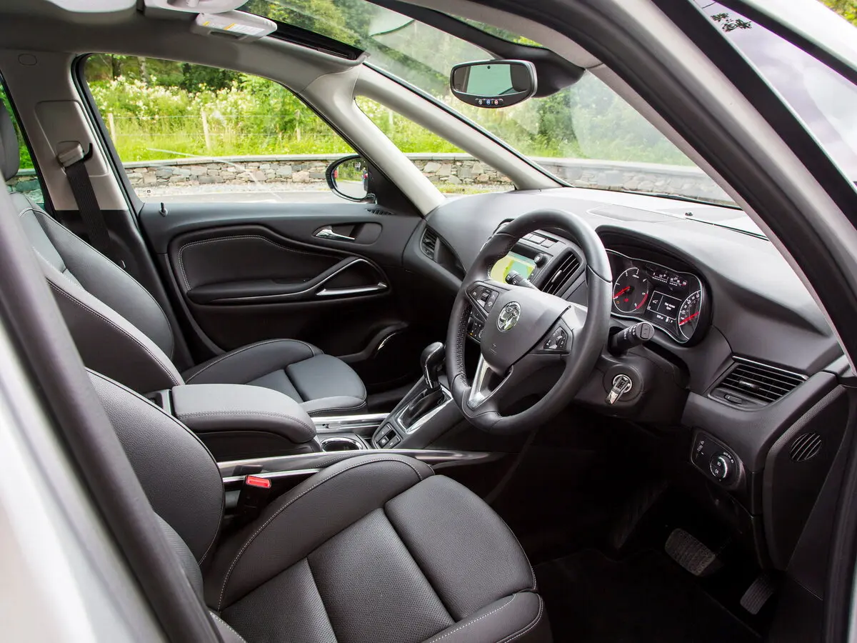 Vauxhall Zafira C Рестайлинг Минивэн — сүрөт 8