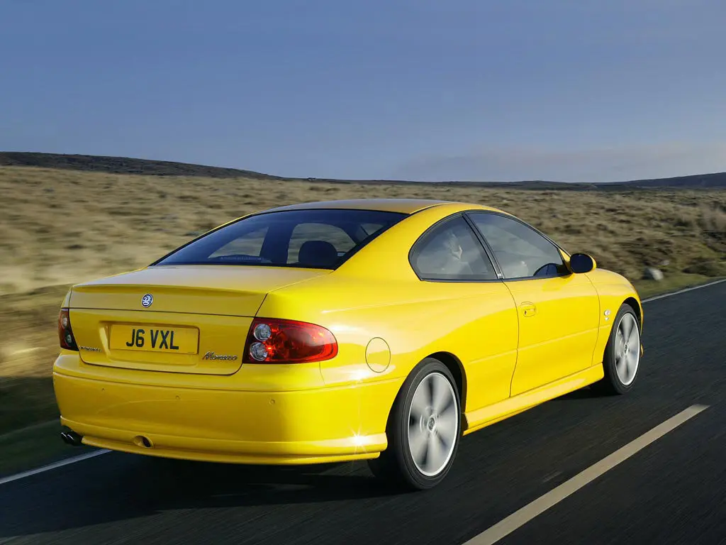 Vauxhall Monaro 2001 – 2007 Купе — photo 4