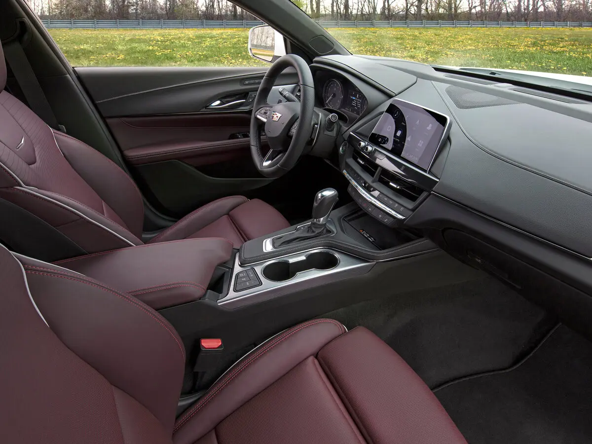 Cadillac CT4 I Седан — photo 7