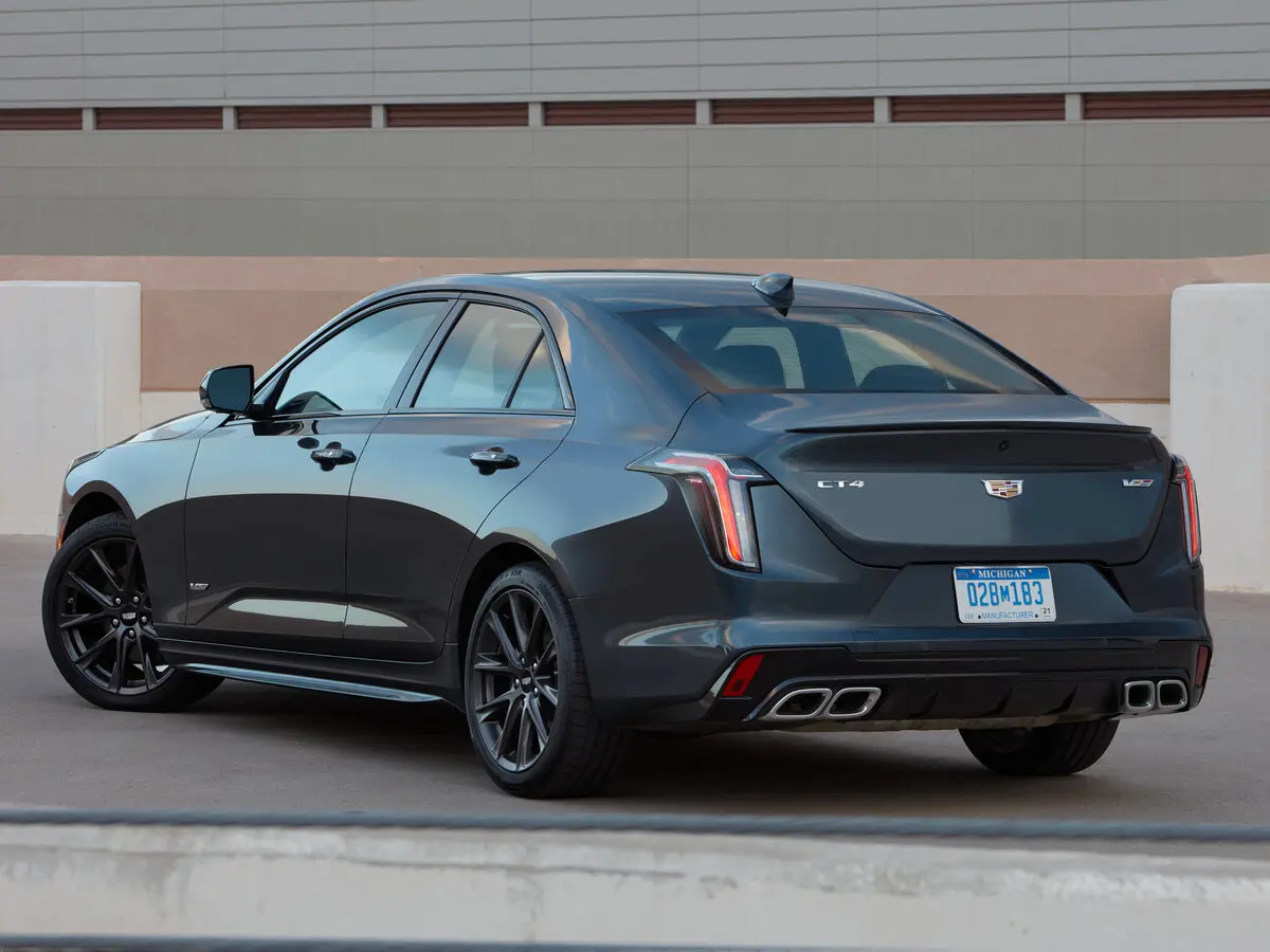 Cadillac CT4-V I Седан — сүрөт 4