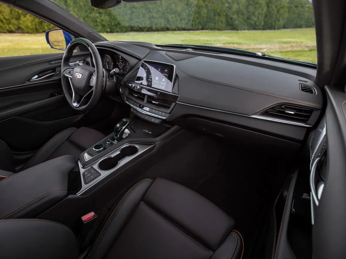 Cadillac CT4-V I Седан — сүрөт 6