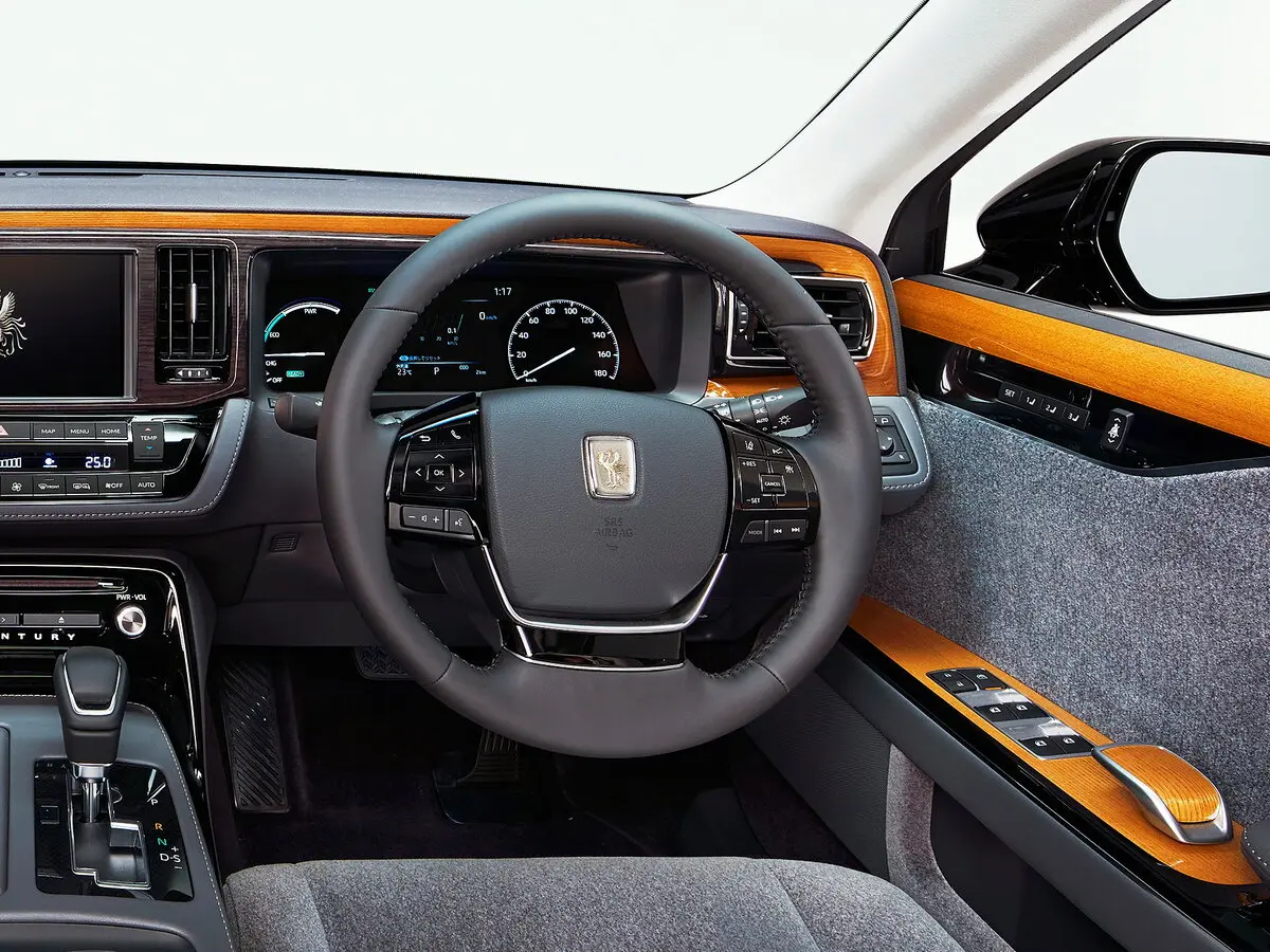 Toyota Century III (G60) Седан — фото 7