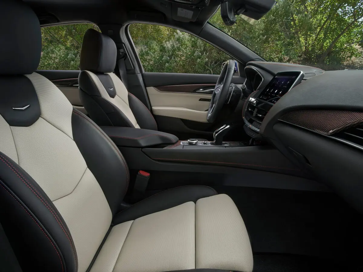 Cadillac CT5-V I Седан — сүрөт 7