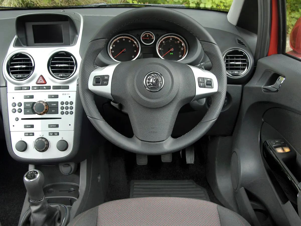 Vauxhall Corsa D Хэтчбек 5 дв. — photo 6