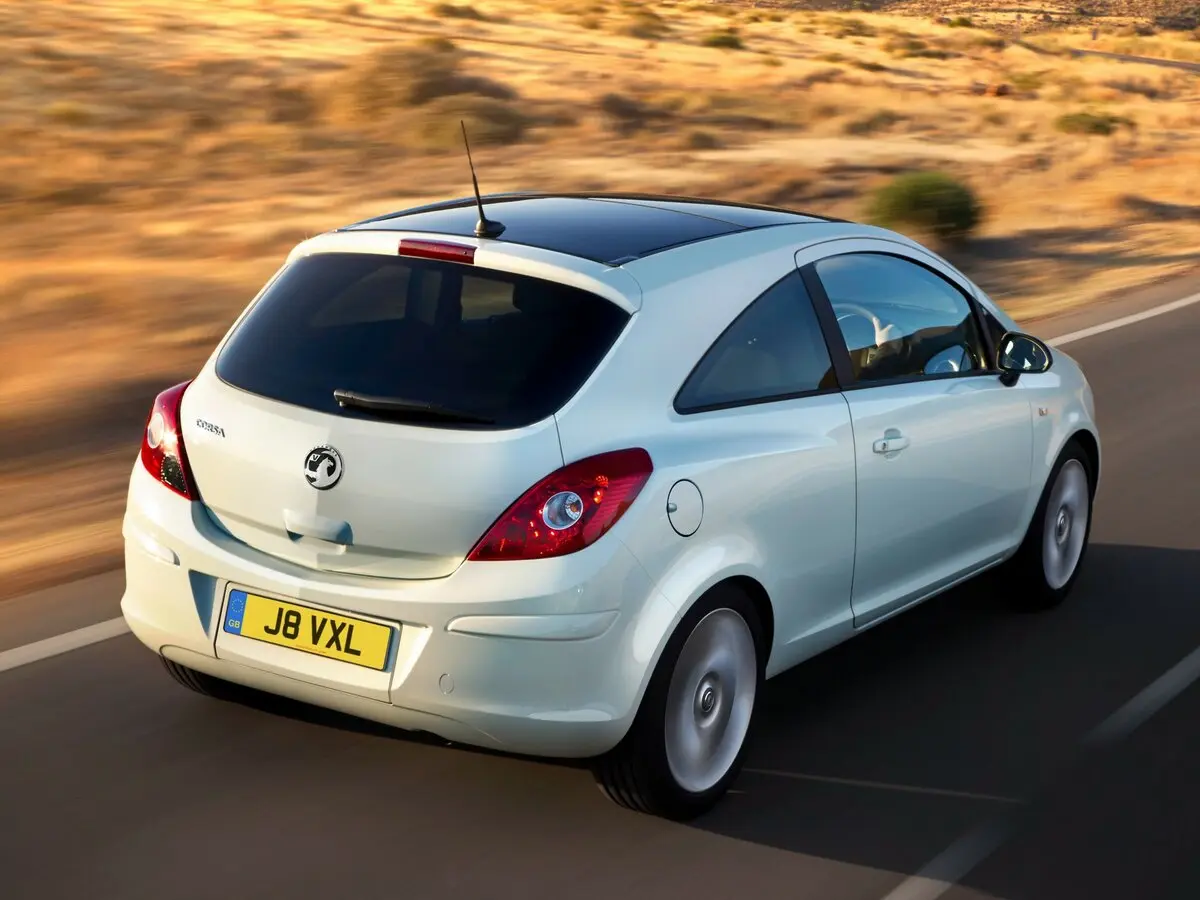 Vauxhall Corsa D Рестайлинг Хэтчбек 3 дв. — photo 2