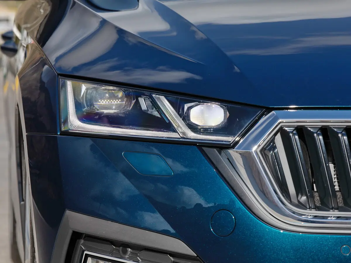 Skoda Octavia IV (A8) Лифтбек — сүрөт 13