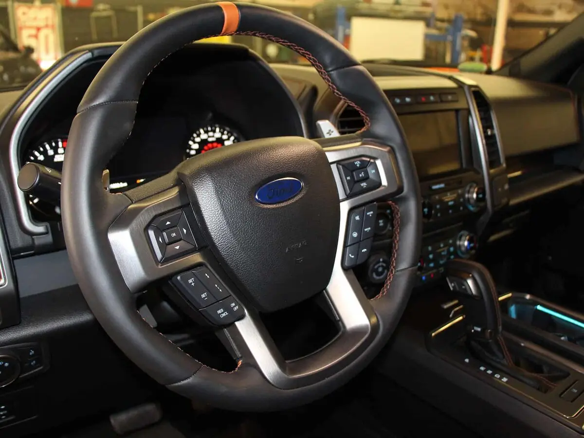 Ford F-150 XIII Рестайлинг Пикап Двойная кабина Raptor SuperCrew — фото 10