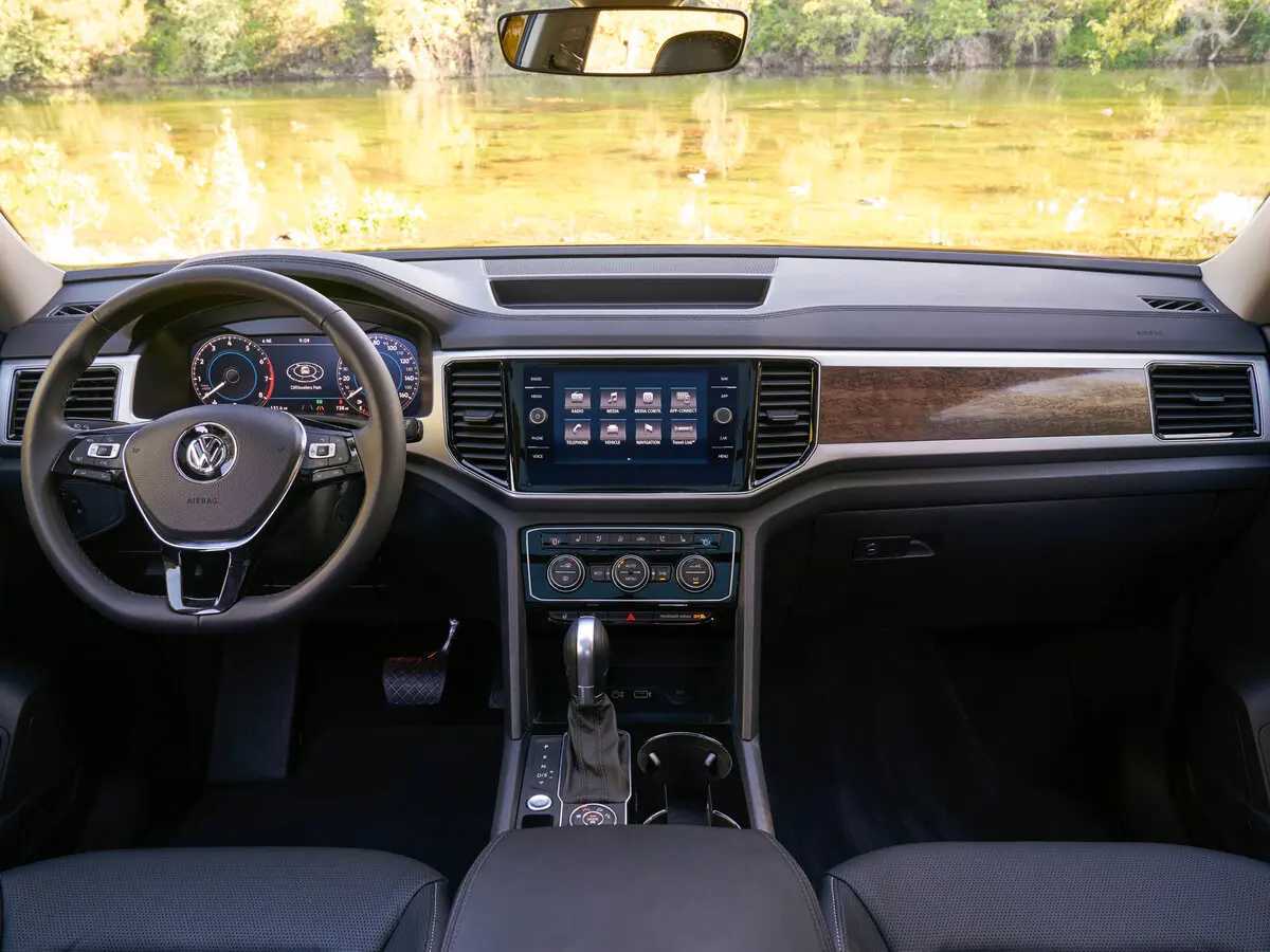 Volkswagen Atlas I Внедорожник 5 дв. — 照片 6