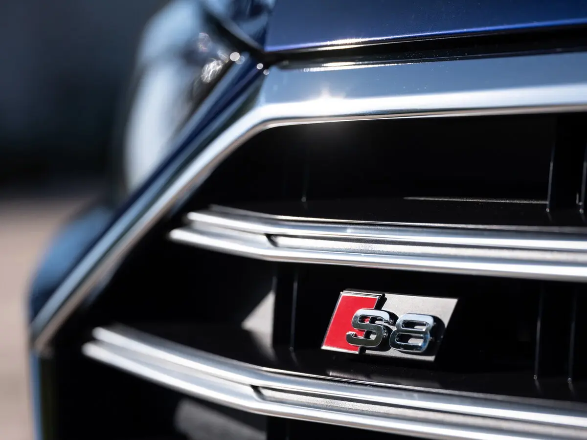 Audi S8 IV (D5) Седан — 照片 16
